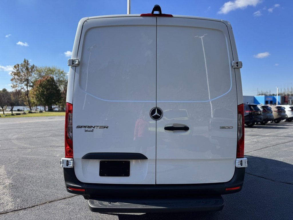Used 2021 Mercedes-Benz Sprinter 1500 image 6