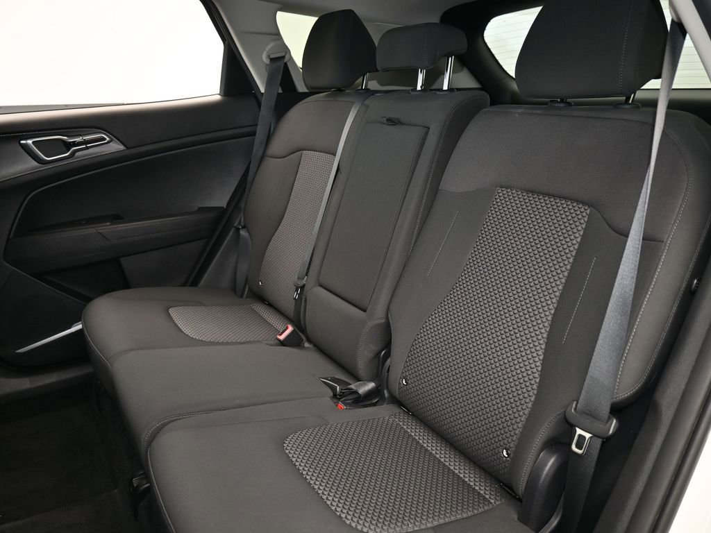 Used 2023 Kia Sportage LX image 31