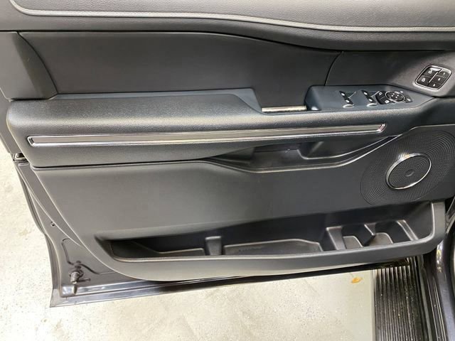 Used 2024 Ford Expedition Max XLT image 22
