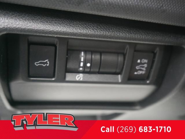 Used 2025 Subaru Forester Touring image 28