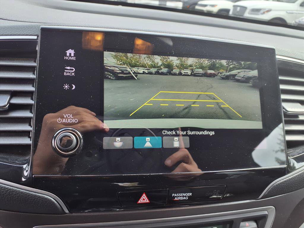 Used 2021 Honda Passport Sport image 15