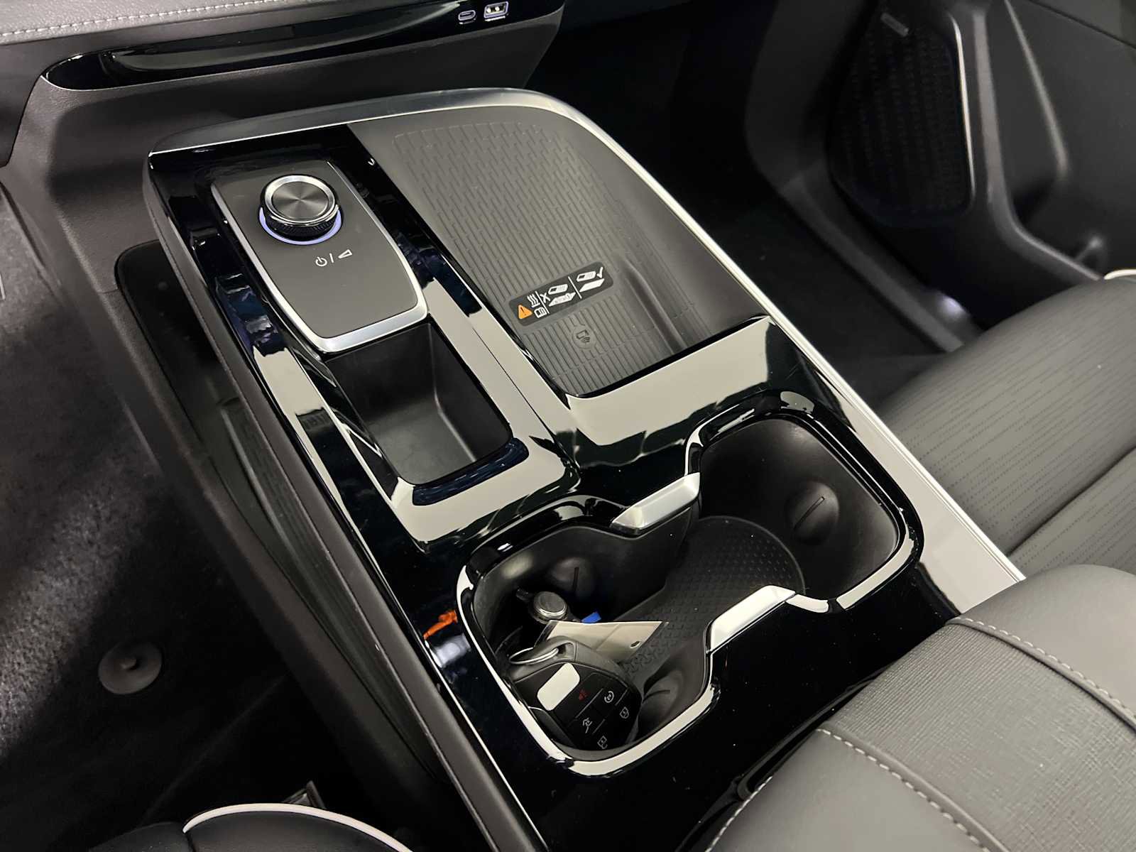 New 2026 Buick Enclave Sport Touring w/ Power Package image 32