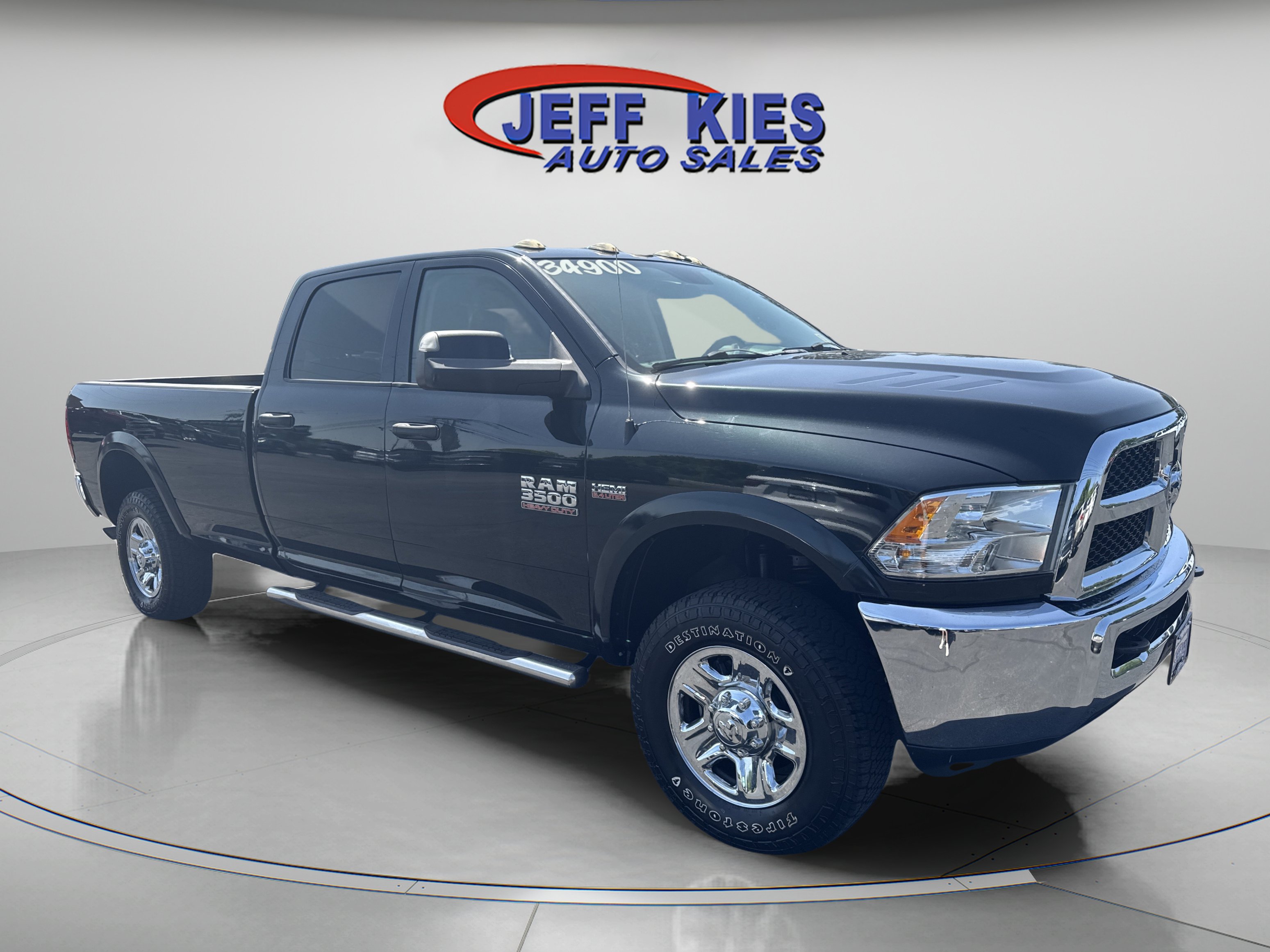 Used 2017 RAM 3500 Tradesman w/ Chrome Appearance Group AWD/4WD image 3
