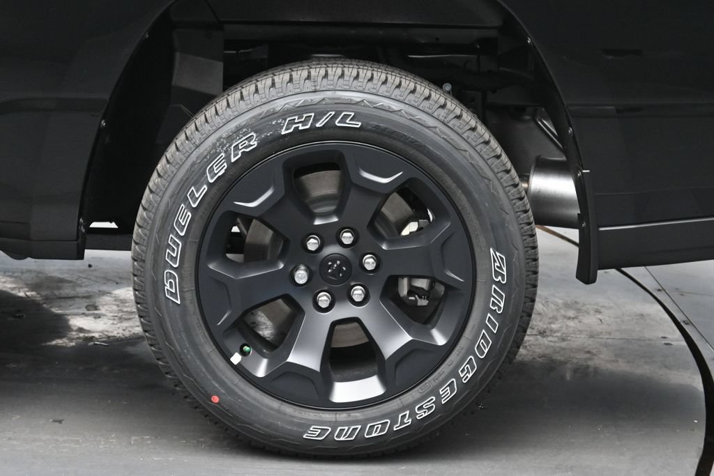 New 2026 RAM 1500 Express AWD/4WD image 23