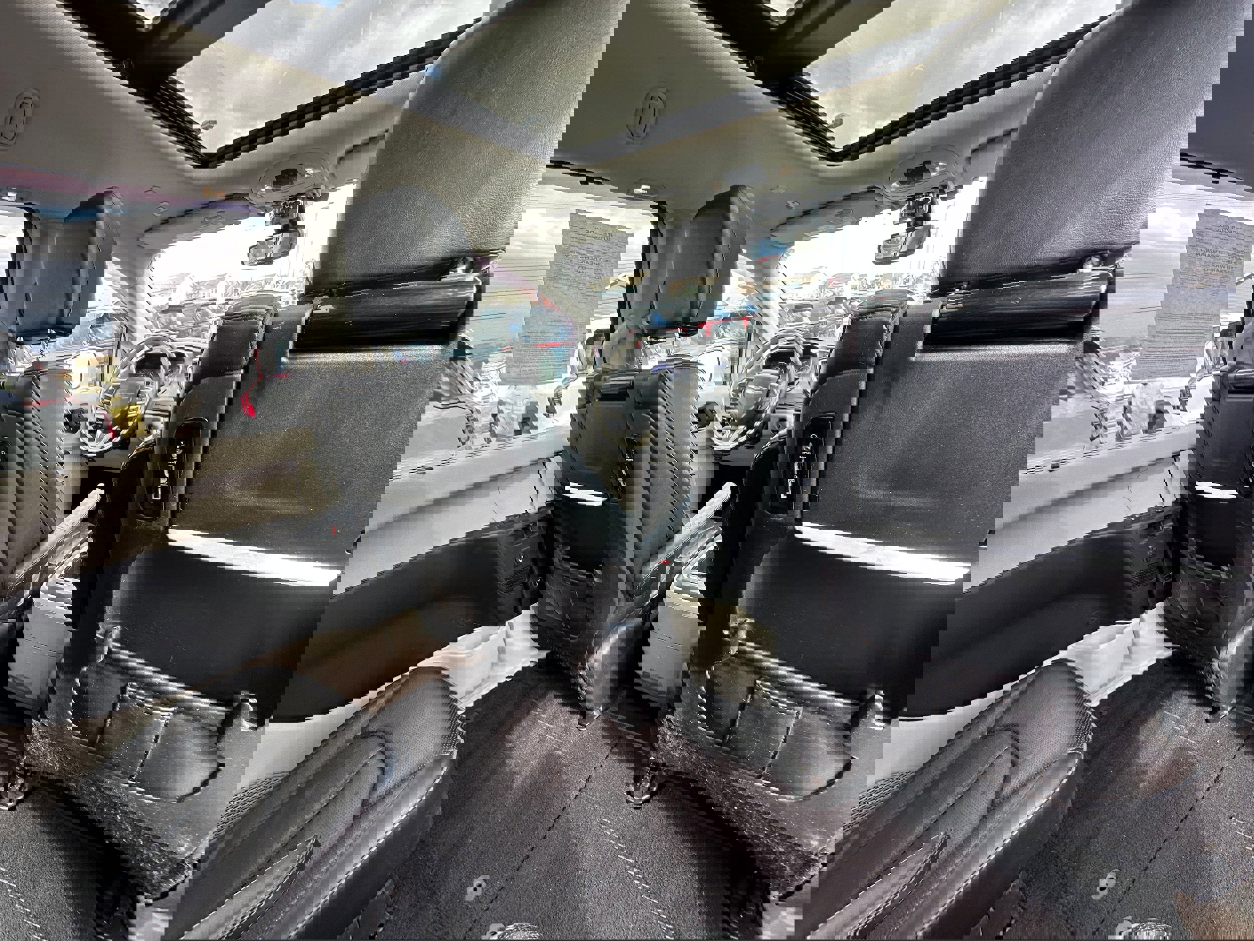 Used 2018 Chrysler Pacifica Limited image 18