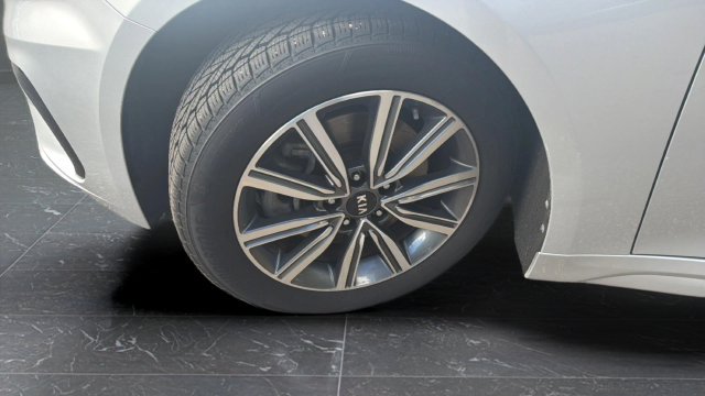 Used 2020 Kia Optima EX FWD image 30