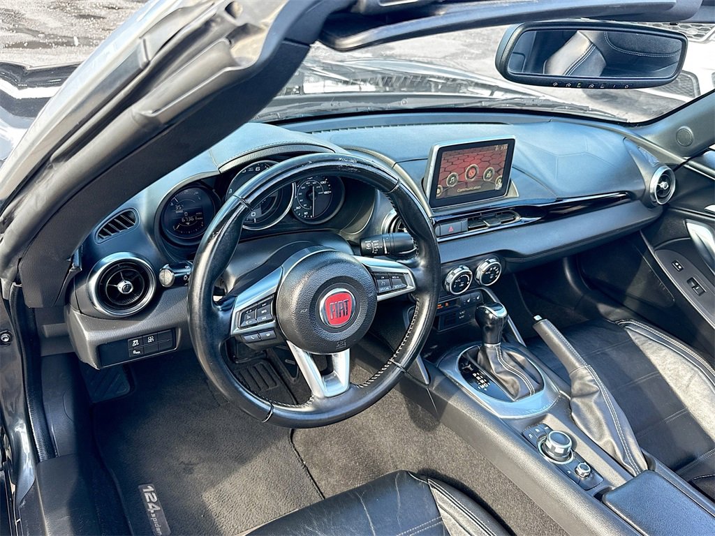 Used 2017 FIAT 124 Spider Lusso image 10
