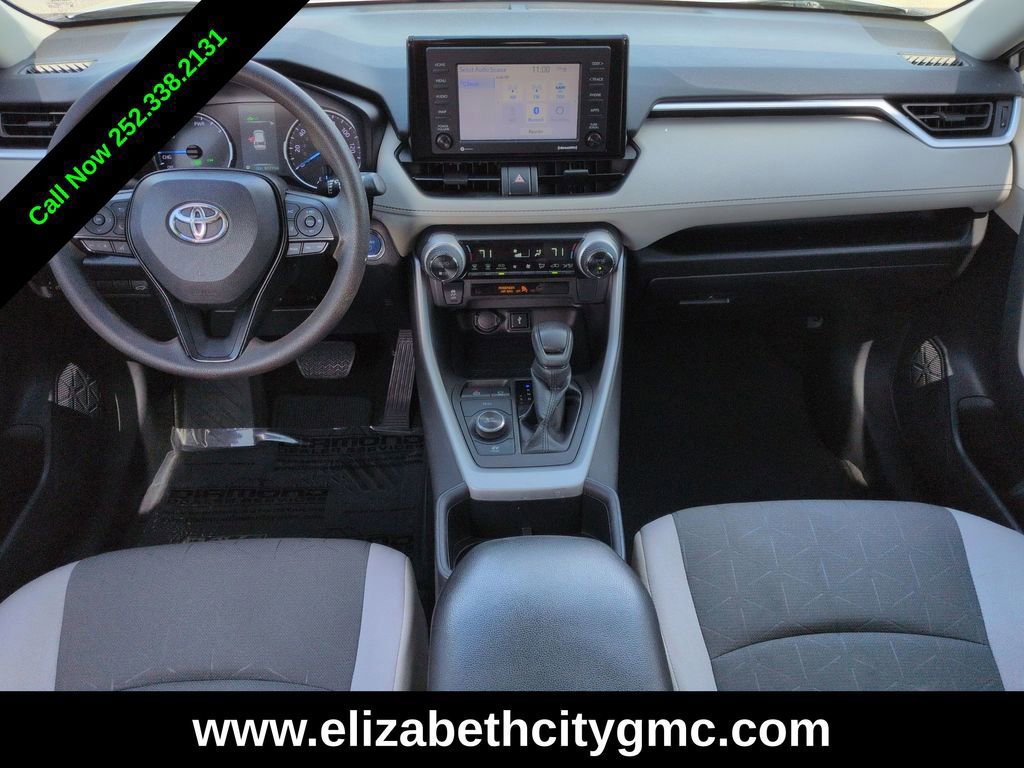 Used 2022 Toyota RAV4 XLE w/ Convenience Package image 17
