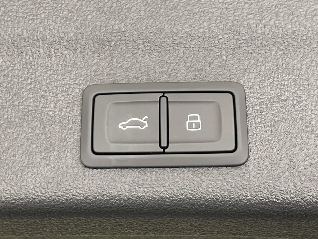 New 2025 Audi A6 Premium Plus image 21