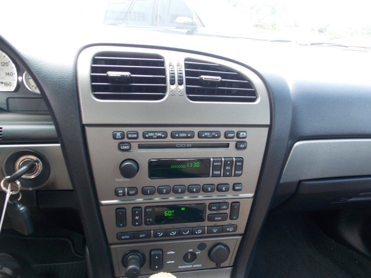 Used 2005 Ford Thunderbird RWD image 6
