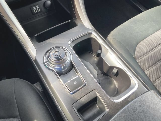 Used 2020 Ford Fusion SE AWD/4WD image 15