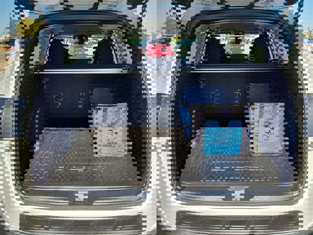 Used 2025 Subaru Outback Premium w/ Popular Package #1A image 12