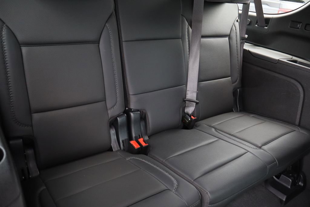 Used 2023 GMC Yukon XL Denali RWD image 34