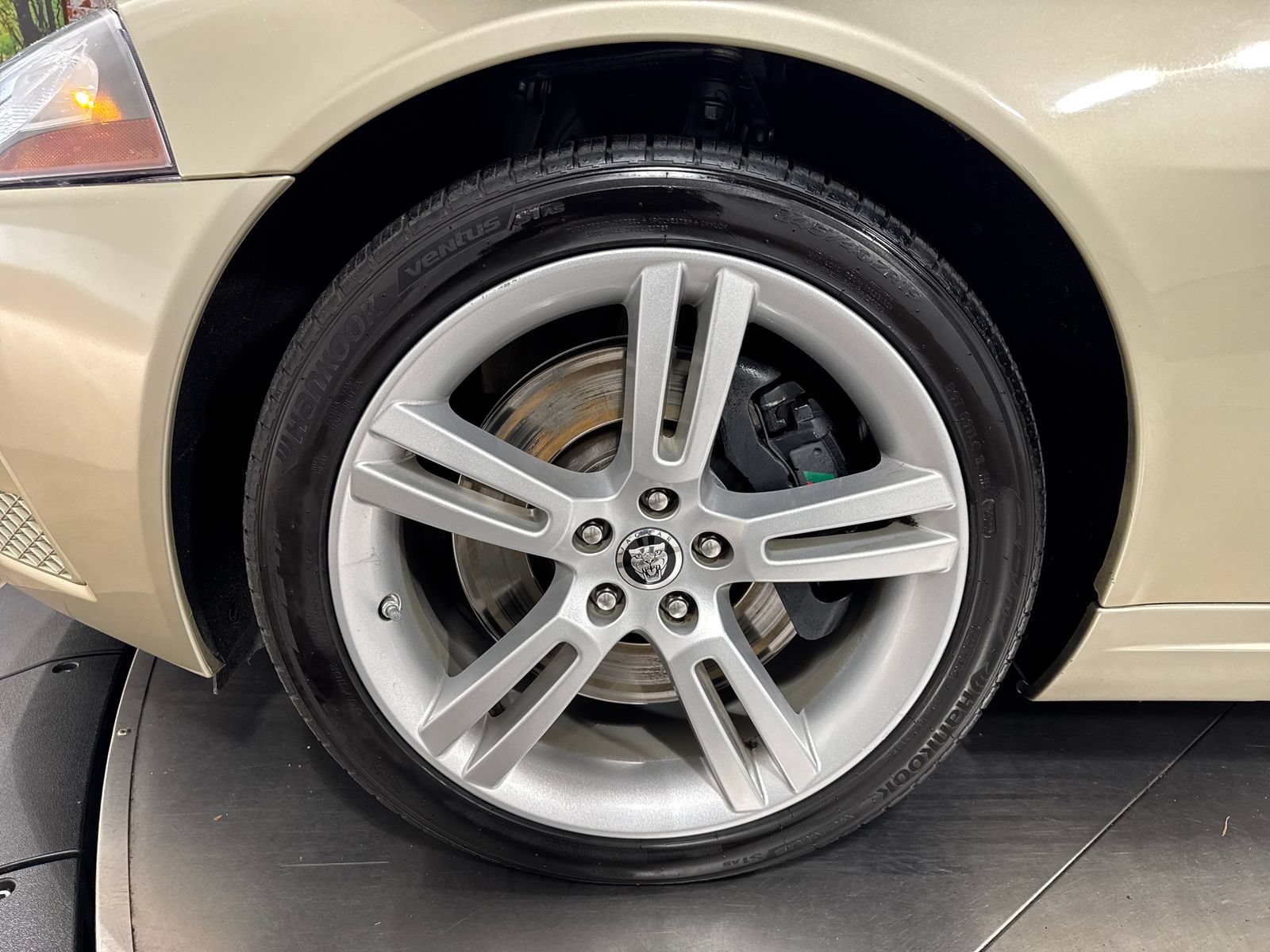 Used 2008 Jaguar XKR R RWD image 2
