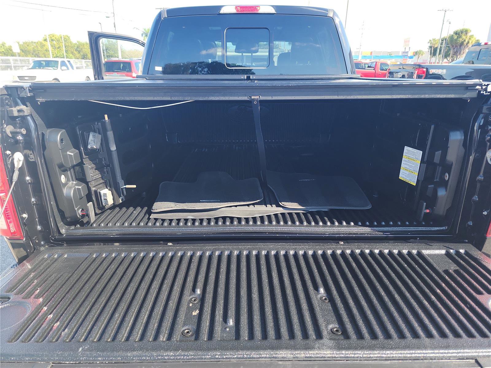 Certified 2020 Ford F150 Platinum w/ Equipment Group 701A Luxury image 19