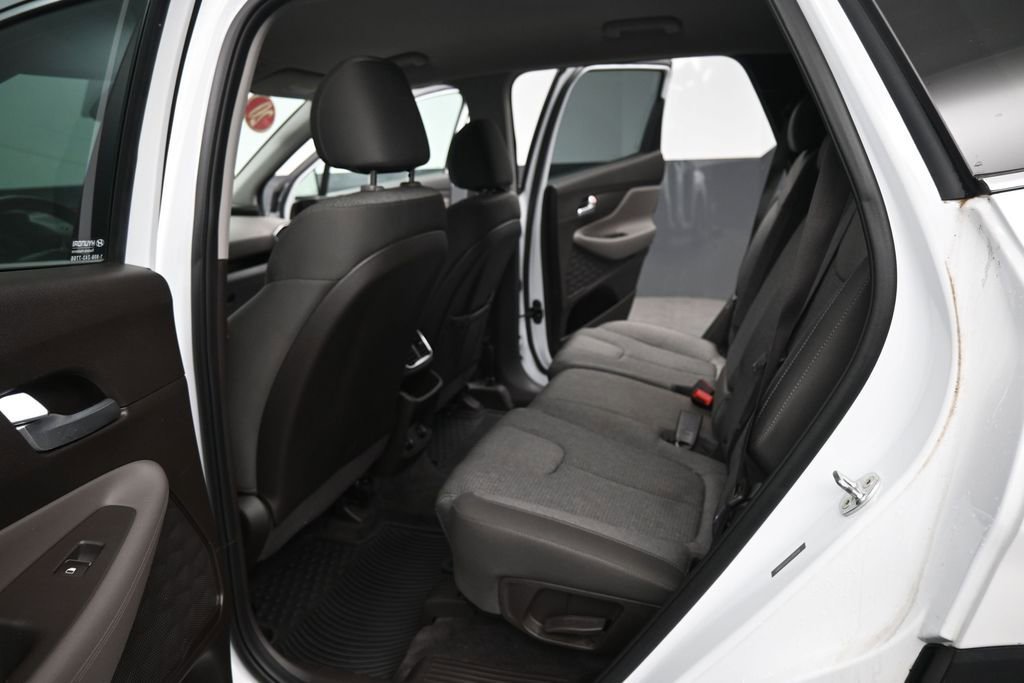 Used 2020 Hyundai Santa Fe SE FWD image 26
