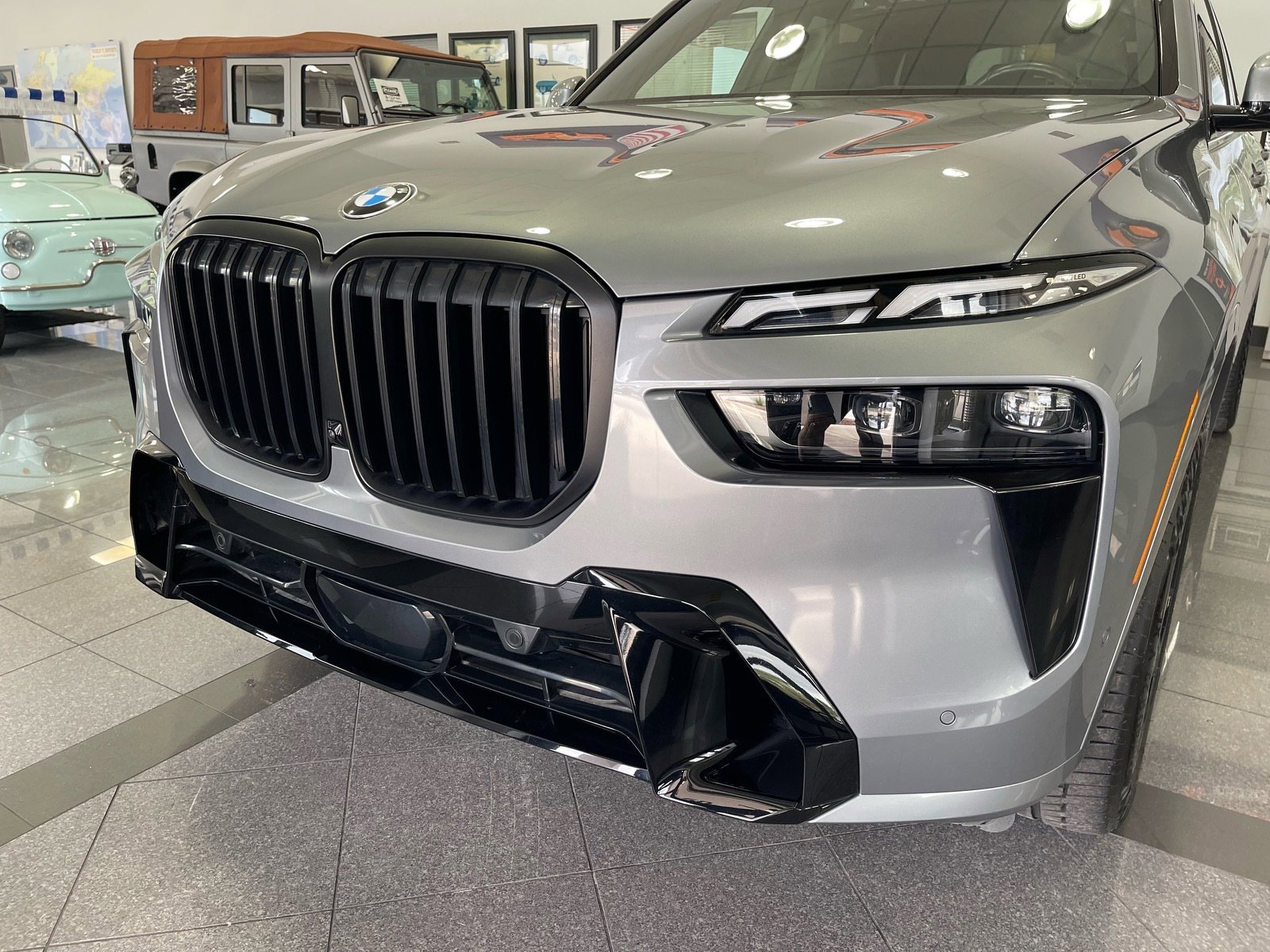 Used 2024 BMW X7 xDrive40i w/ Executive Package AWD/4WD image 11