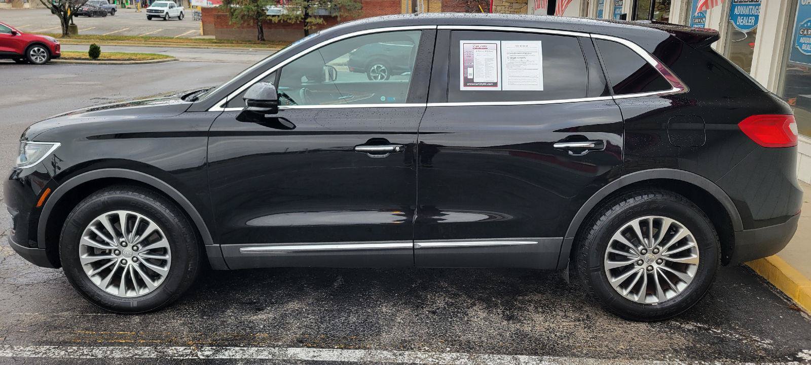 Used 2016 Lincoln MKX Select w/ Select Plus Package AWD/4WD image 20
