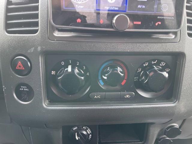 Used 2007 Nissan Frontier SE w/ Power Pkg image 17