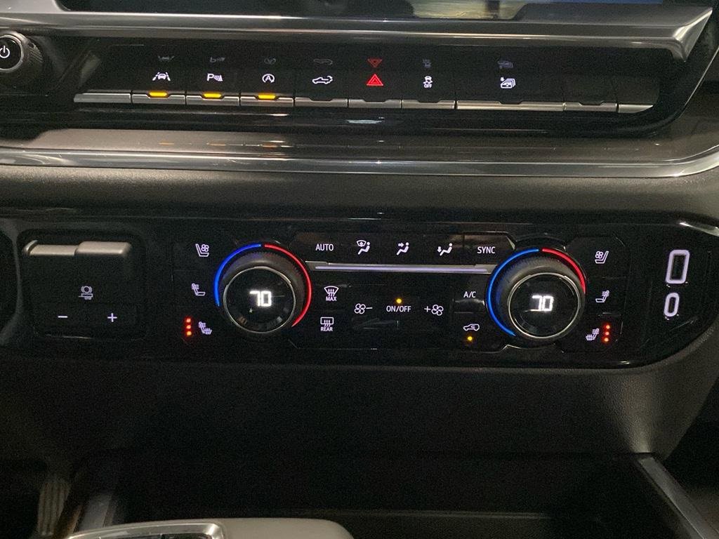 Used 2023 Chevrolet Silverado 1500 High Country w/ High Country Premium Package image 32