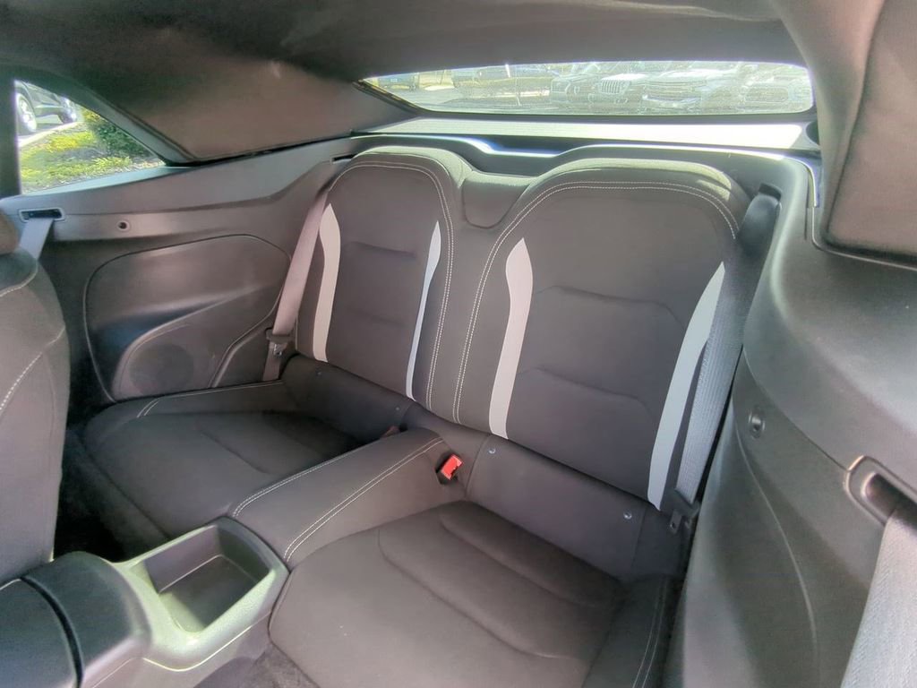 Used 2020 Chevrolet Camaro LT image 21