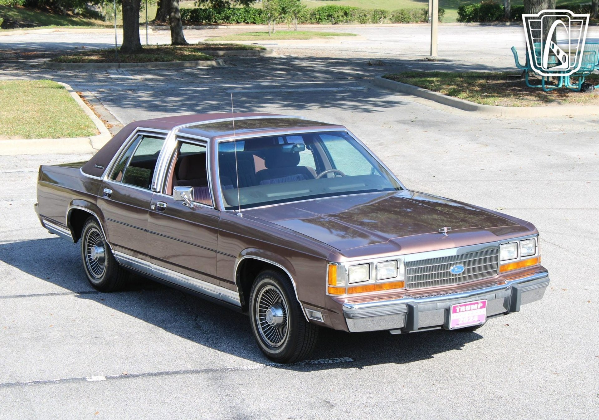 Used 1989 Ford LTD Crown Victoria image 15