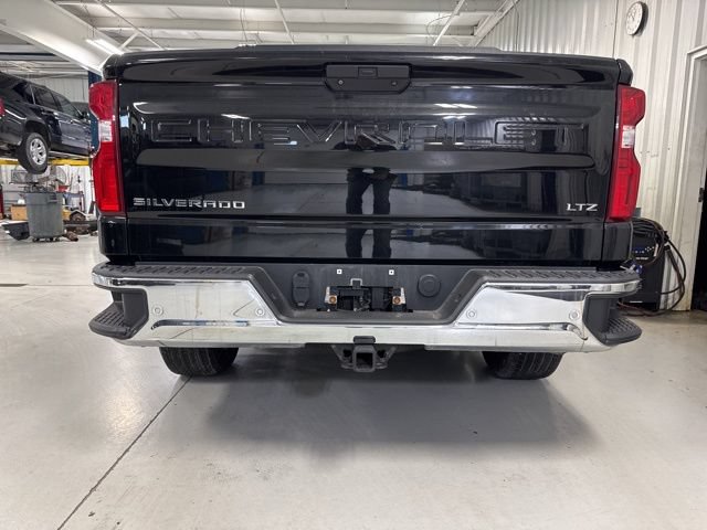 Used 2020 Chevrolet Silverado 1500 LTZ w/ LTZ Plus Package AWD/4WD image 11