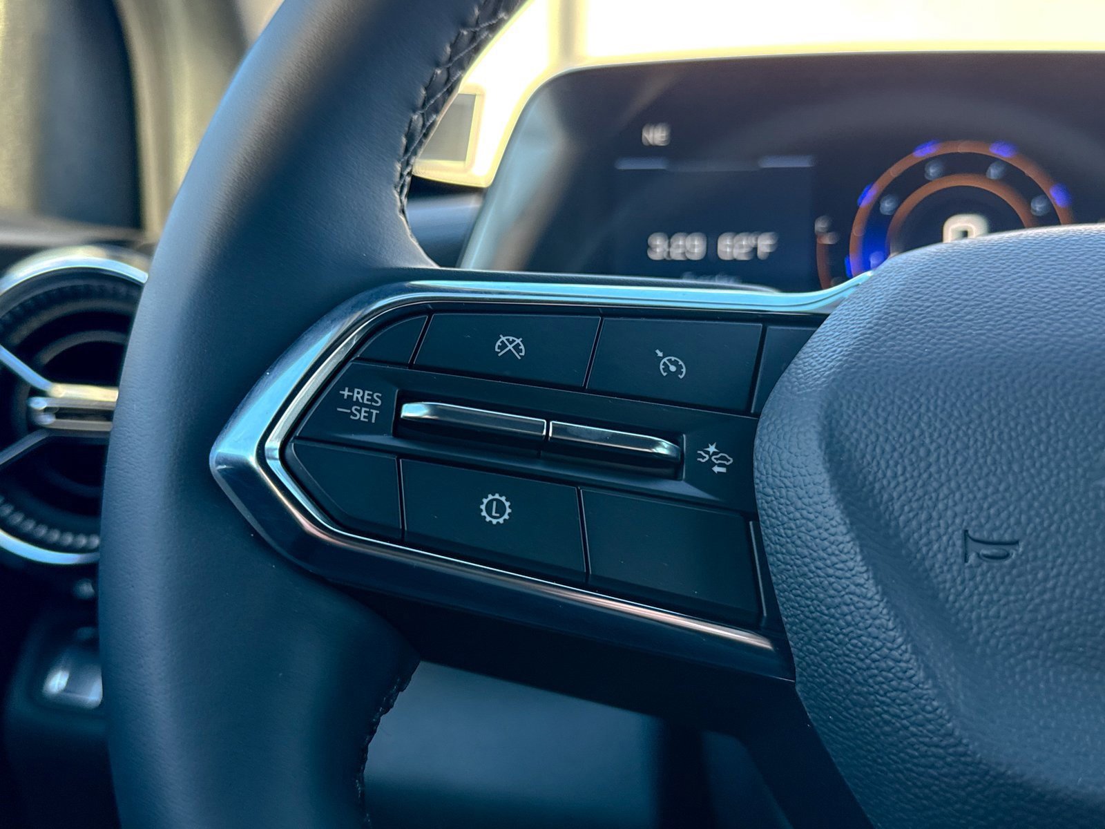 New 2026 Chevrolet Equinox LT w/ Convenience Package II image 38