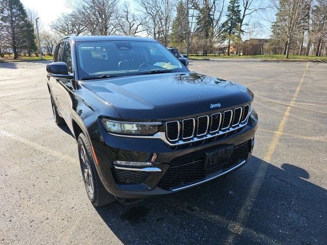 Used 2022 Jeep Grand Cherokee Limited 4xe w/ Luxury Tech Group II AWD/4WD image 8