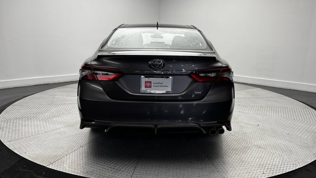 Used 2024 Toyota Camry SE FWD image 33