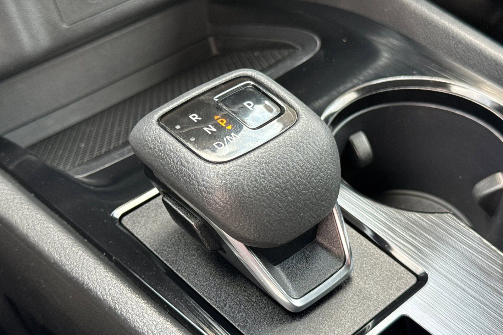 Used 2023 Nissan Rogue S image 21