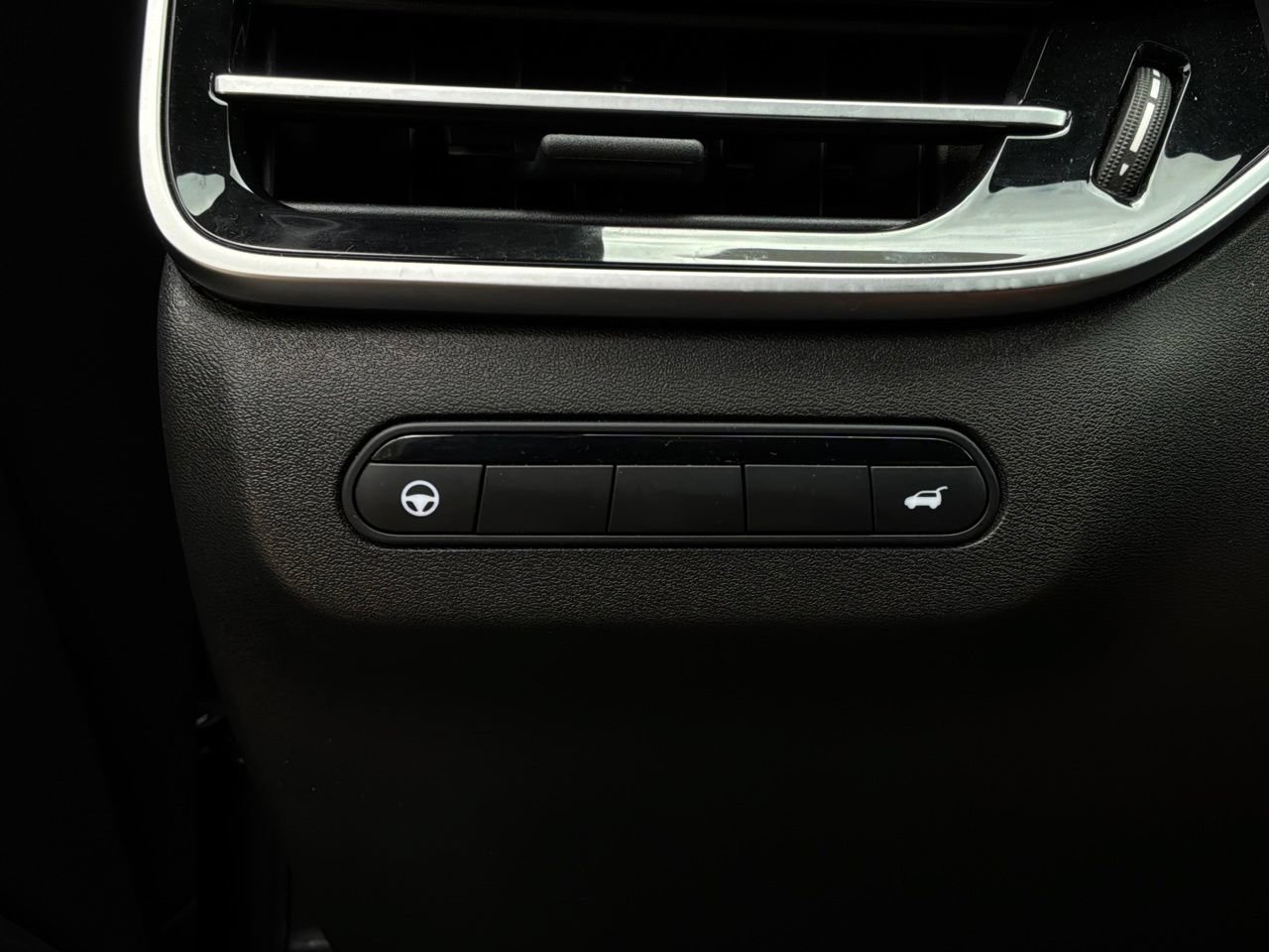 Used 2026 INFINITI QX60 Luxe FWD image 28