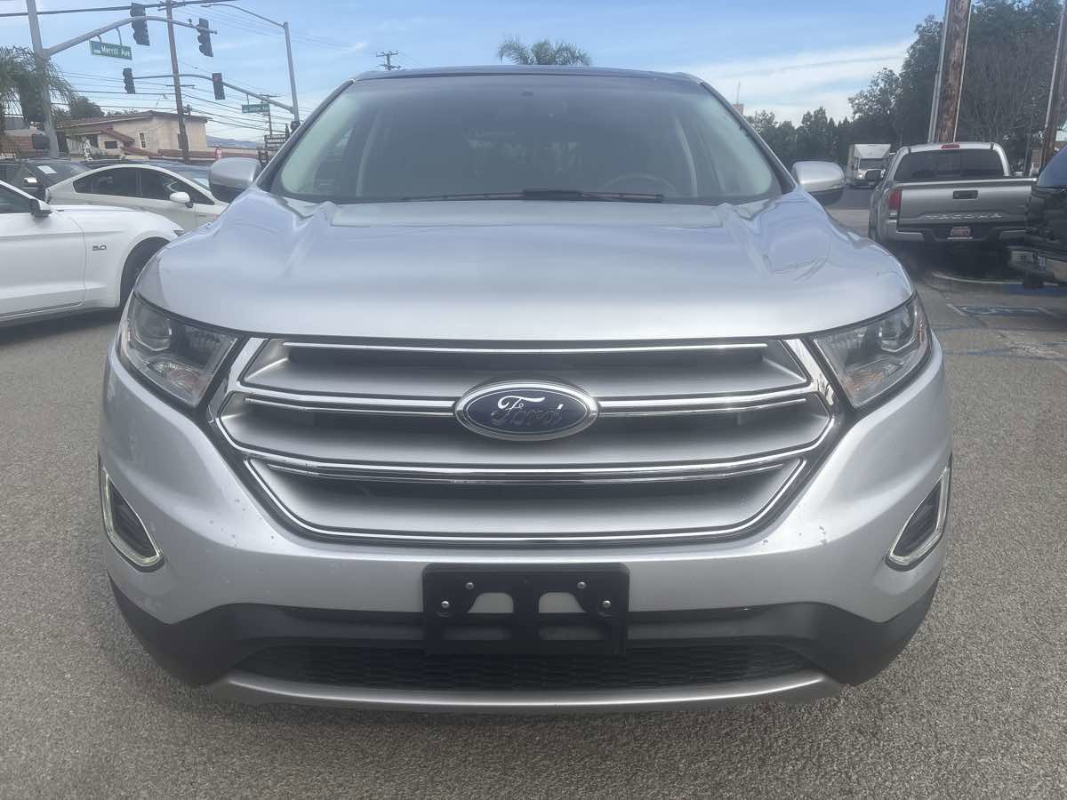Used 2015 Ford Edge Titanium image 2