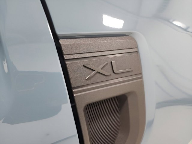 Used 2022 Ford Maverick XL image 13