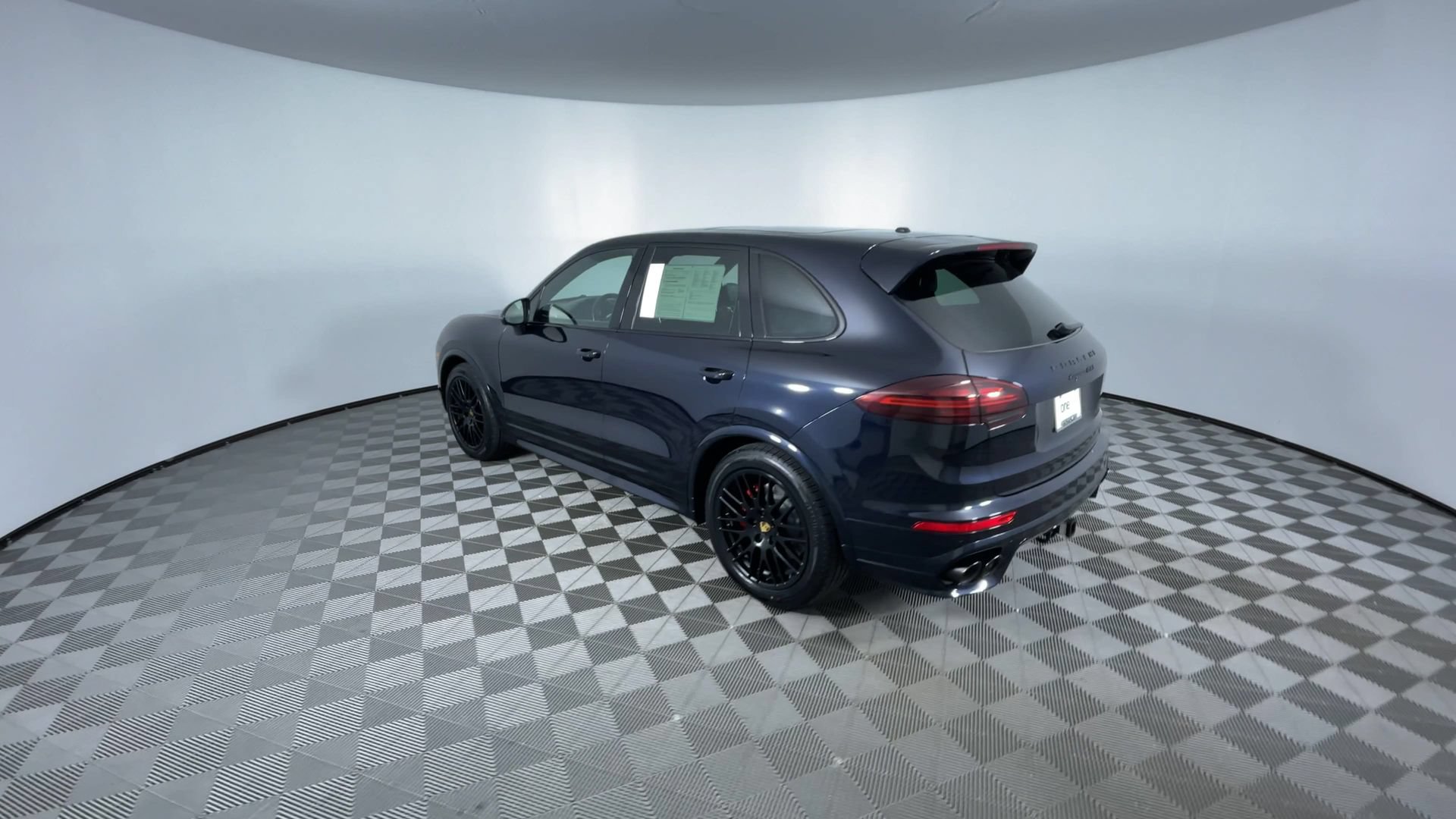 Used 2016 Porsche Cayenne GTS AWD/4WD image 7