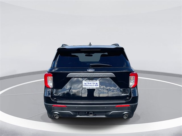 Used 2022 Ford Explorer XLT w/ Equipment Group 202A image 5