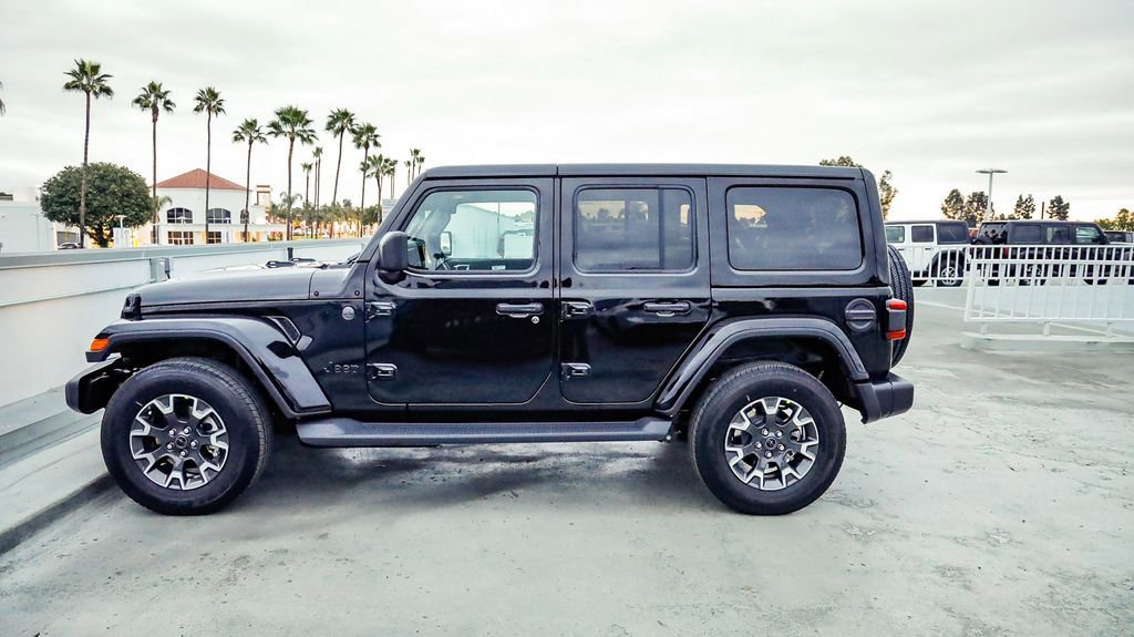 New 2026 Jeep Wrangler Unlimited Sahara AWD/4WD image 14