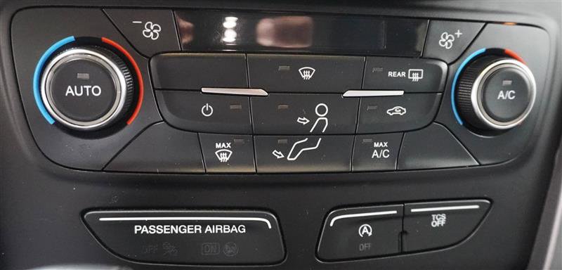 Used 2017 Ford Escape SE AWD/4WD image 17