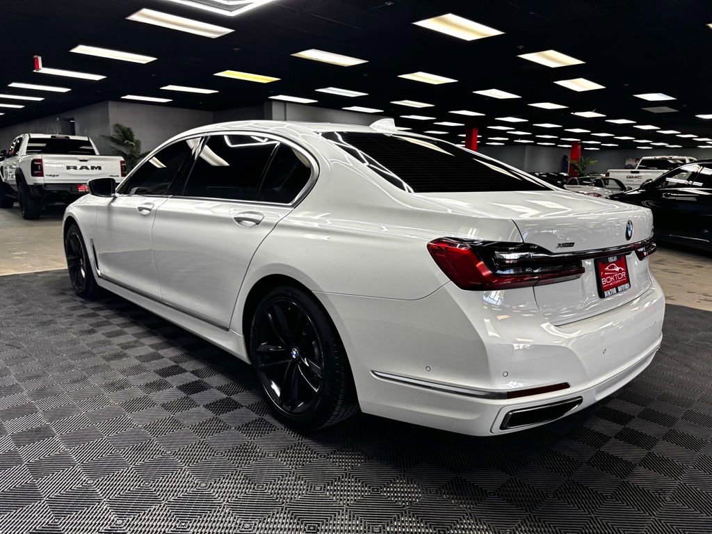 Used 2021 BMW 750i xDrive AWD/4WD image 11