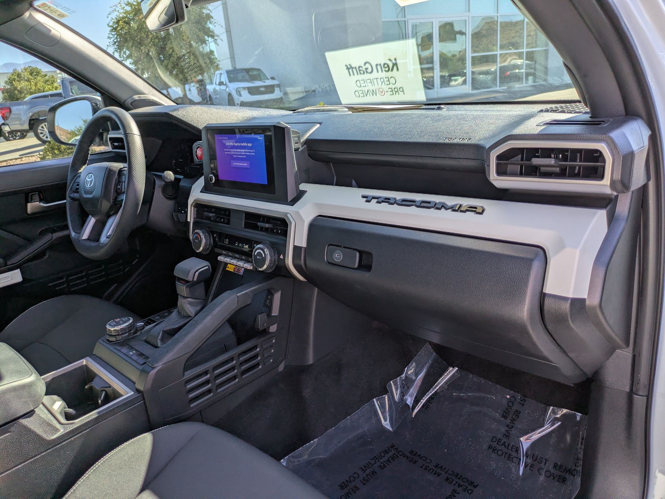 Used 2024 Toyota Tacoma TRD Off-Road w/ TRD Off Road Upgrade Package AWD/4WD image 30