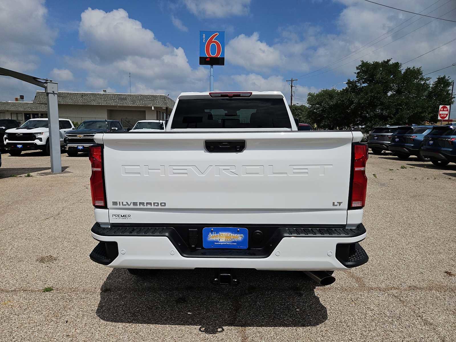 New 2026 Chevrolet Silverado 2500 LT w/ Z71 Chrome Sport Edition AWD/4WD image 7