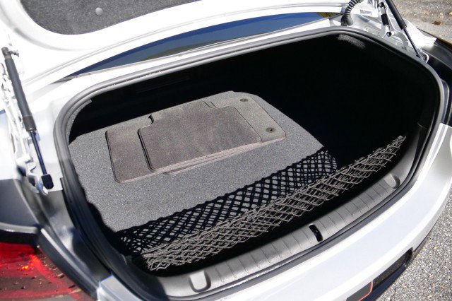 Used 2017 Chevrolet SS / 6.2L V8 / Cooled Seats / Sun image 38