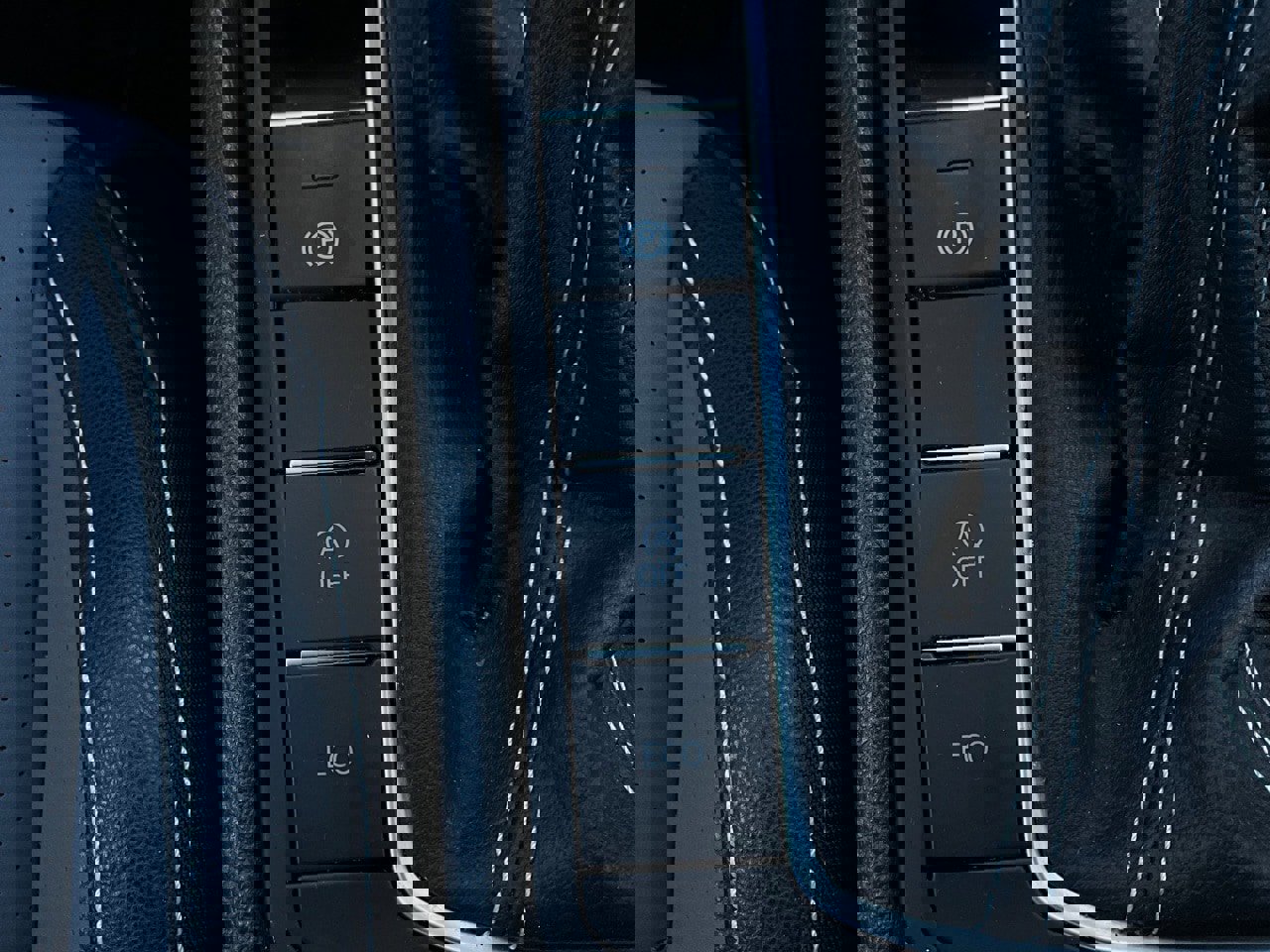 Used 2025 Volkswagen Jetta SE image 23