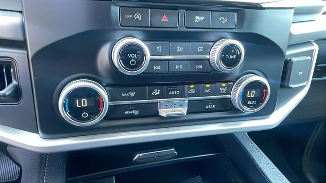 Used 2024 Ford Expedition XLT AWD/4WD image 19