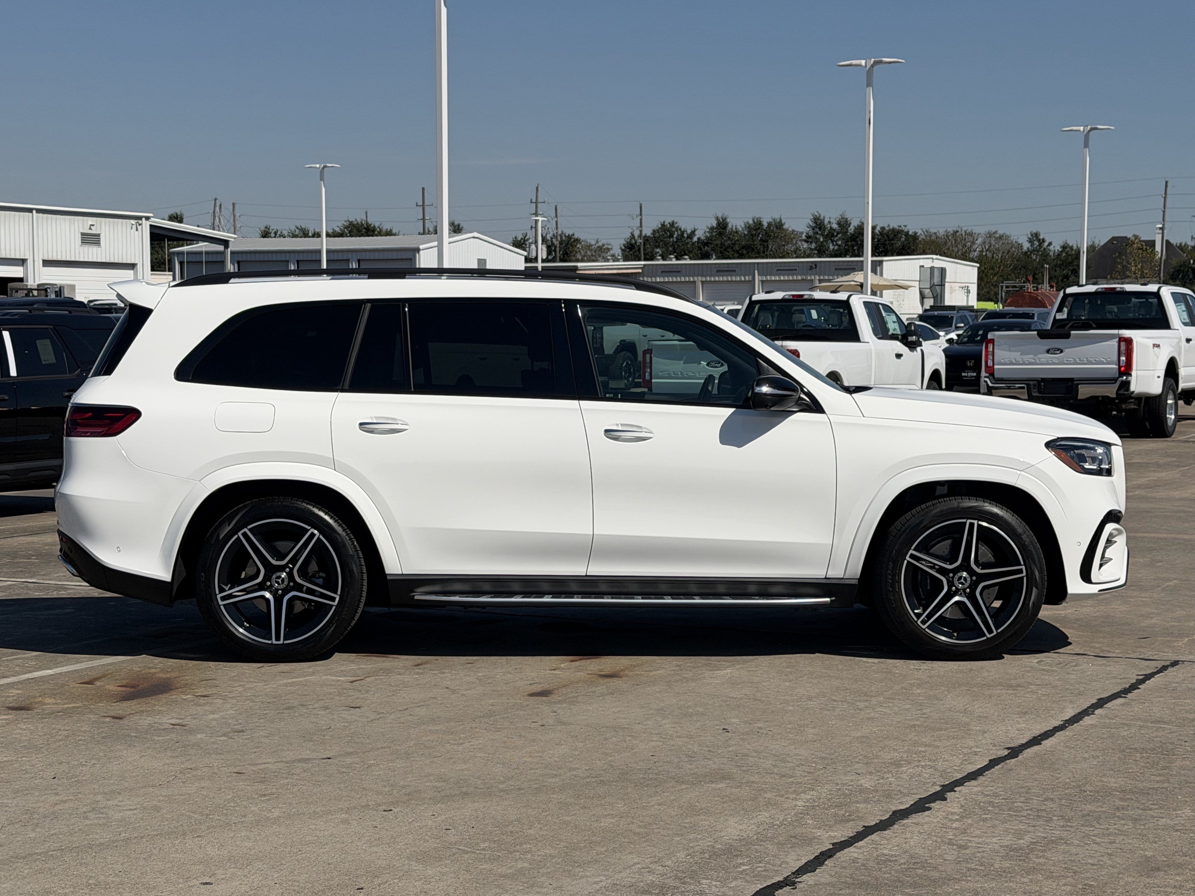 Used 2025 Mercedes-Benz GLS 450 4MATIC image 6