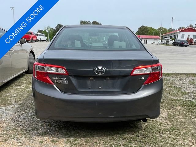 Used 2012 Toyota Camry LE image 2