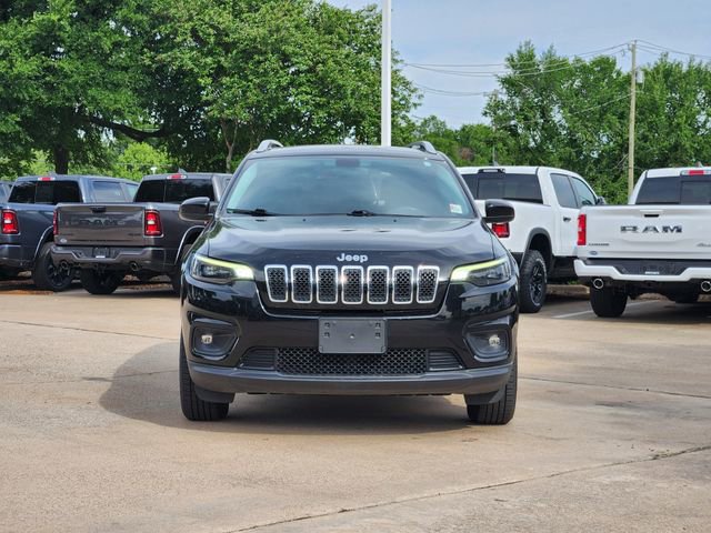 Certified 2019 Jeep Cherokee Latitude w/ Popular Appearance Group image 2