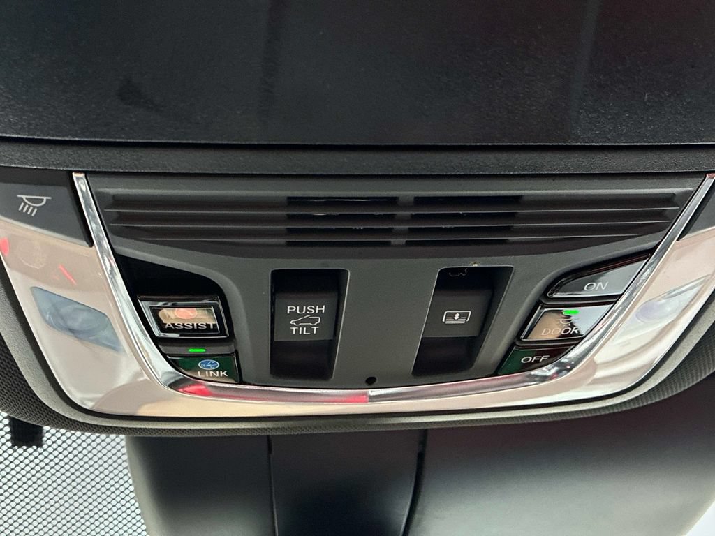 Used 2019 Acura RDX w/ Advance Package AWD/4WD image 41