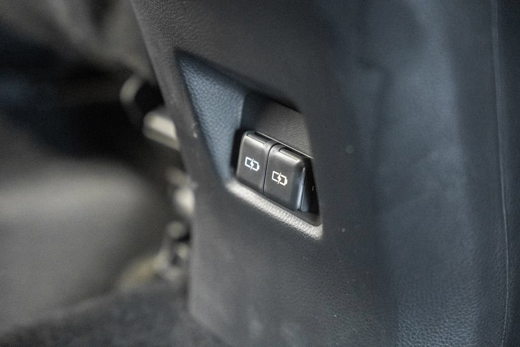 Used 2025 Toyota RAV4 XLE Premium w/ Weather Package AWD/4WD image 27