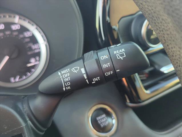 Used 2023 Toyota Highlander L FWD image 16